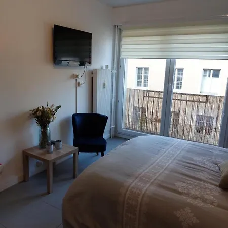 Vieille Apartment *