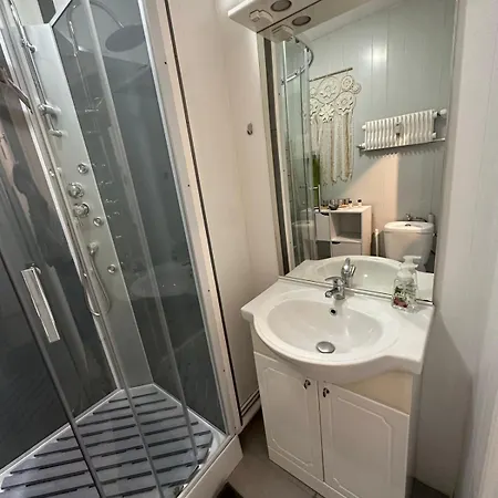 Vieille Apartment